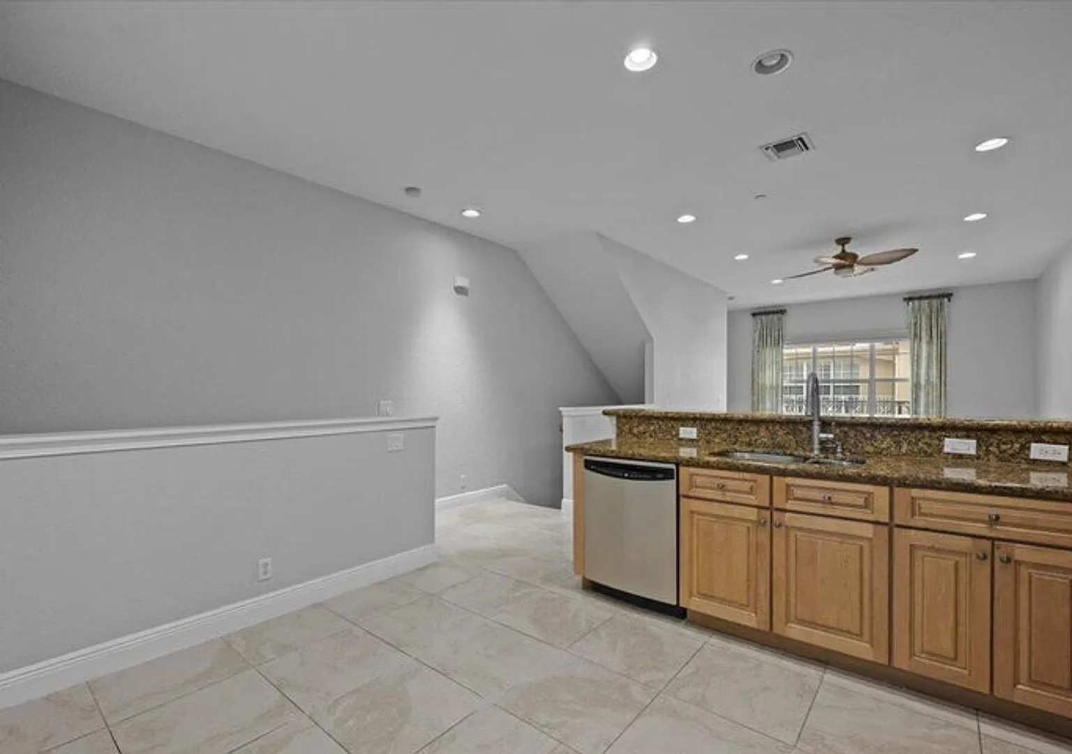 4902 Vine Cliff Way E, Palm Beach Gardens, FL 33418 — Photo 2