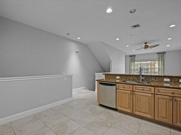 2nd image of 4902 Vine Cliff Way E