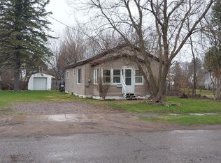 1055 Cedar St, Sault Sainte Marie, MI 49783