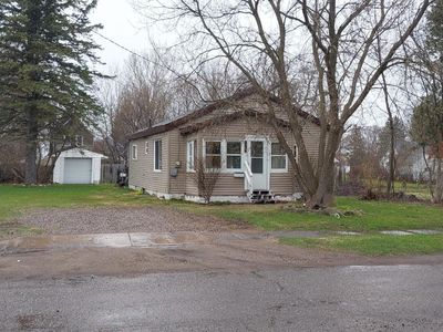 1055 Cedar St, Sault Sainte Marie, MI, 49783