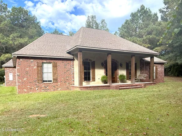 1038 Quail Ridge Dr, McComb, MS 39648
