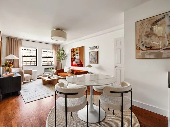 424 West 49th Street image 2 of 11