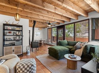 4 Casa Del Oro Ct, Santa Fe, NM 87508