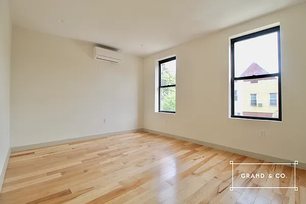 Rented by Grand & Co. | media 13