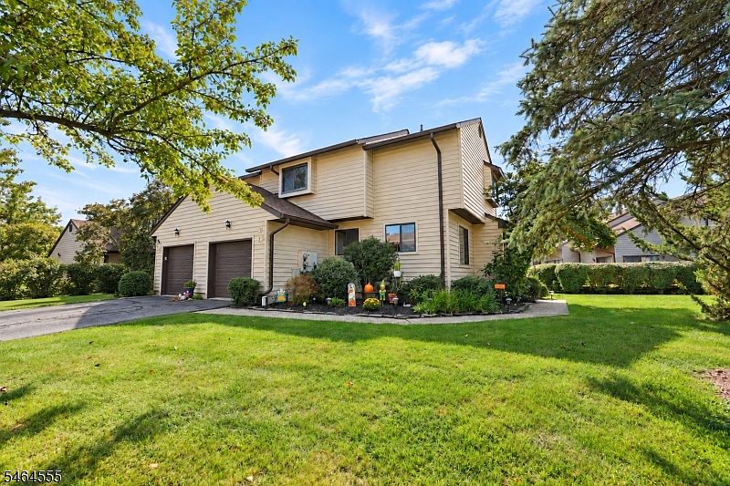 1st image of 1 Sparrow Cir