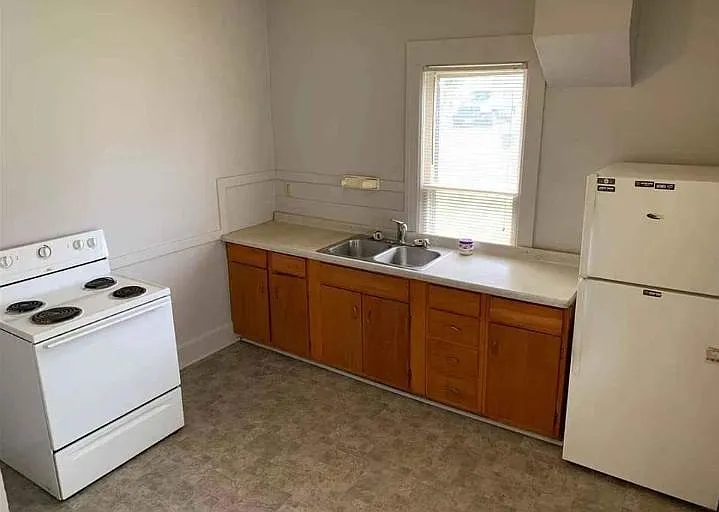 620 1/2 W Cottonwood St #620.5 — Photo 5
