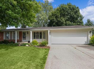 7052 Westgate Ave, Jenison, MI 49428