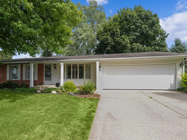 7052 Westgate Ave, Jenison, MI 49428