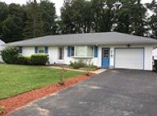 8 Leto Rd, Albany, NY 12203