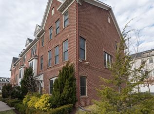 3309 Kemper Rd, Arlington, VA 22206