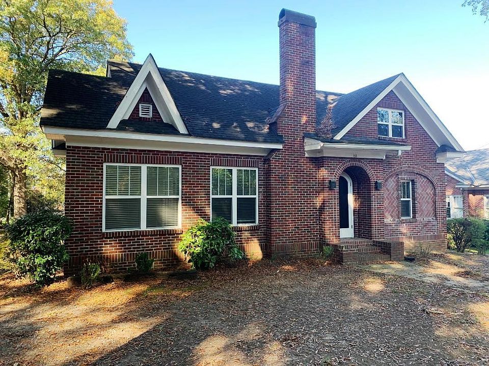 512 N Wall St, Calhoun, GA 30701 | Zillow