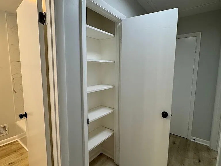 2205 Hathaway Dr — Photo 44