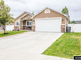 350 Via Assisi Dr, Rock Springs, WY 82901