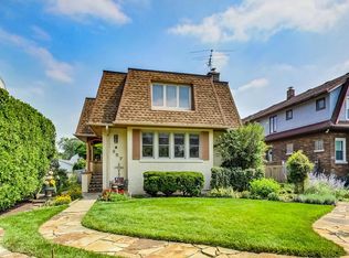 257 N Elm Ave, Elmhurst, IL 60126