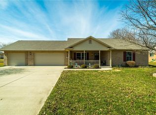 150 Westrock Farm Dr, Englewood, OH 45322