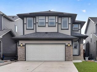 38 W Evansfield Ter NW, Calgary, AB T3P0K6