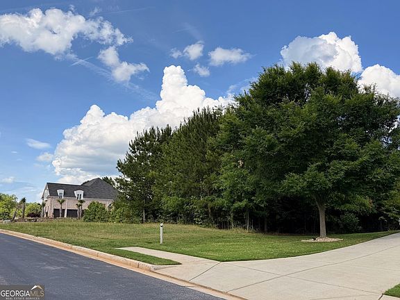 4th image of 420 Vinings Walk