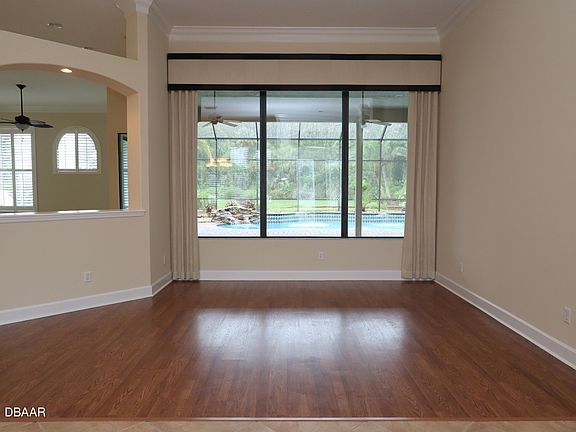 4th image of 806 Westwood Dr