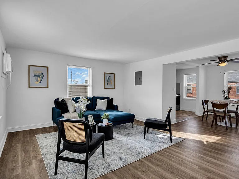 Maple Court Apartments — Photo 34