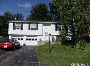 8232 Bitternut Ln, Liverpool, NY 13090