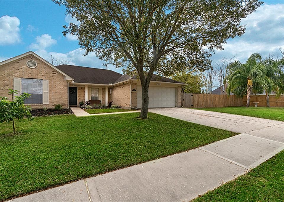 1st image of 4923 Glenpark Dr