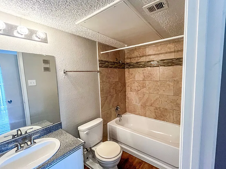 Landings At Northpoint — Photo 32