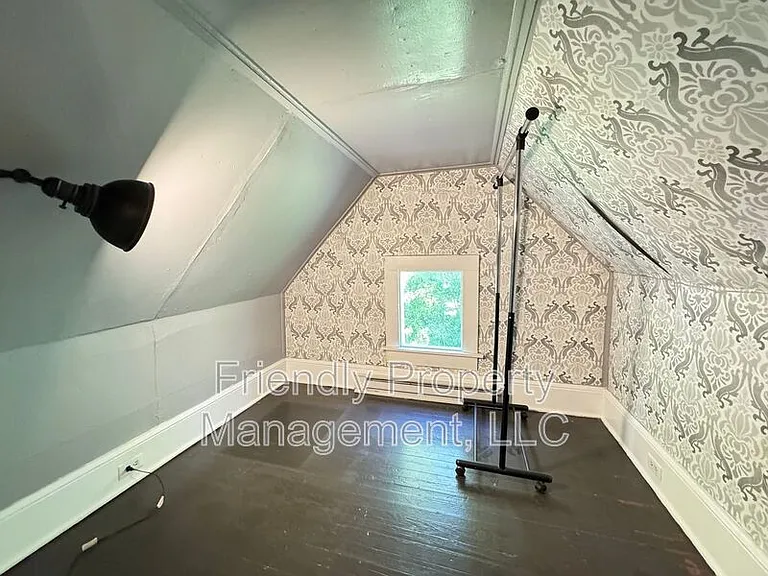 706 Walker Ave #B — Photo 11