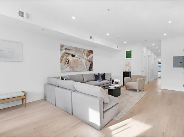 322 3rd Street image 6 of 25