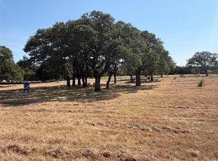 463 Rolling Hills Dr, Lampasas, TX 76550