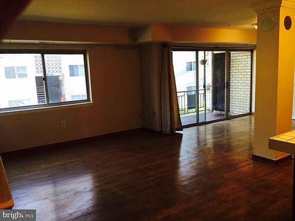 3rd image of 12211 Braxfield Ct APT 8