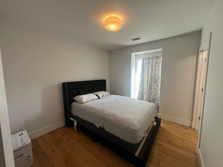 30 Polk St #401 — Photo 3