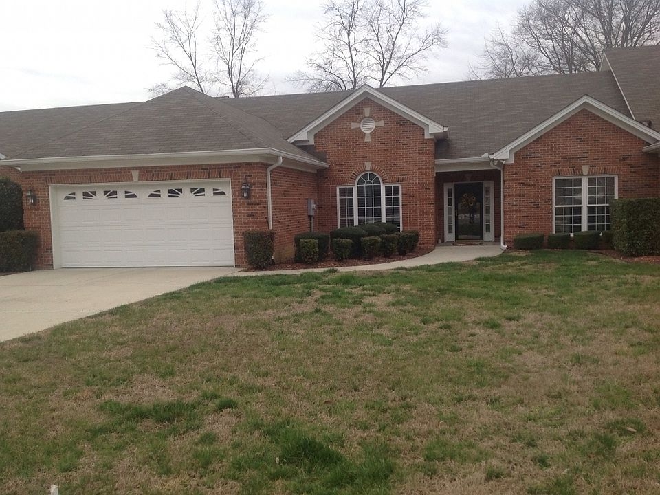 1st image of 133 Magnolia Glen Cir