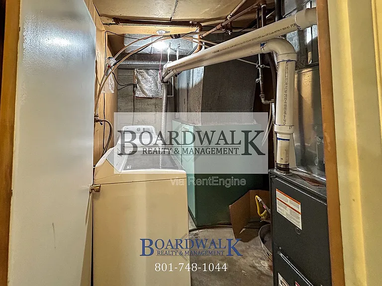 1528 E 8640 S #BASEMENT — Photo 16