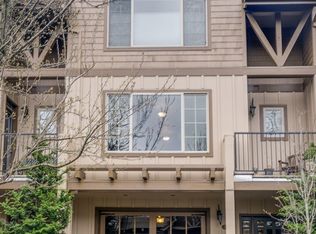 2036 NW Village Cir, Portland, OR 97229