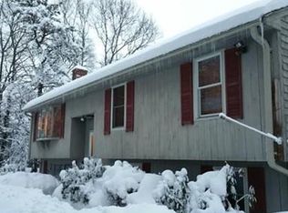 29 Charlotte Dr, Plymouth, MA 02360