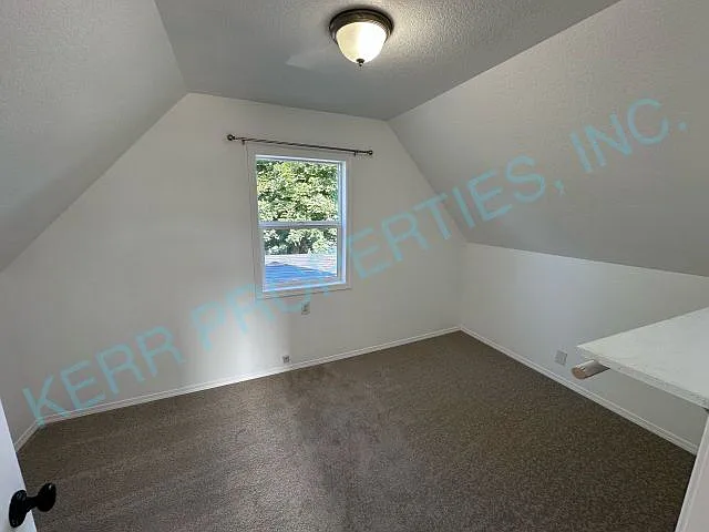 343 NW Zobrist St — Photo 12