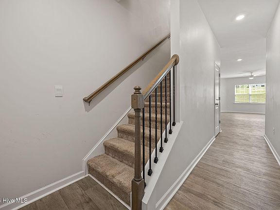 4th image of 1206 Gracie Lane