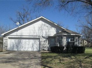 1017 E Jefferson Ave, Fort Worth, TX 76104