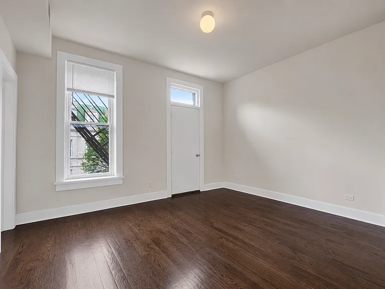 1329 W 18th St #3F — Photo 4