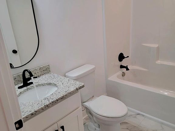 3rd image of 206 Holly Ave