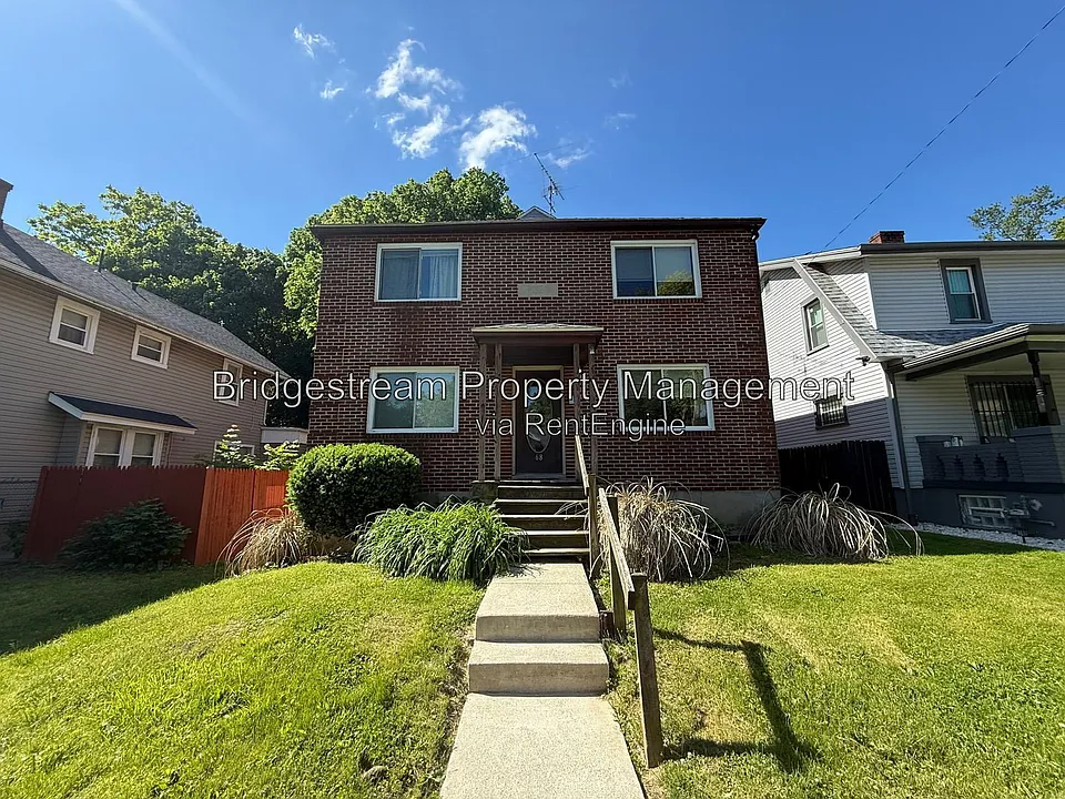 68 Knecht Dr #3