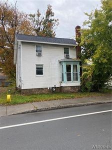 808 S Main St, Medina, NY, 14103