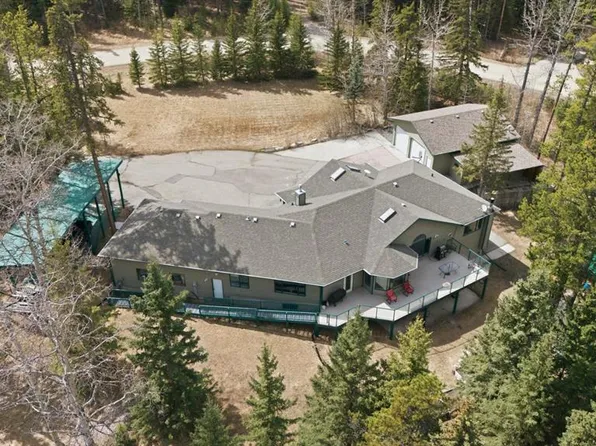 39 SW Highlands Ter, Rocky View County, AB T0L 0K0