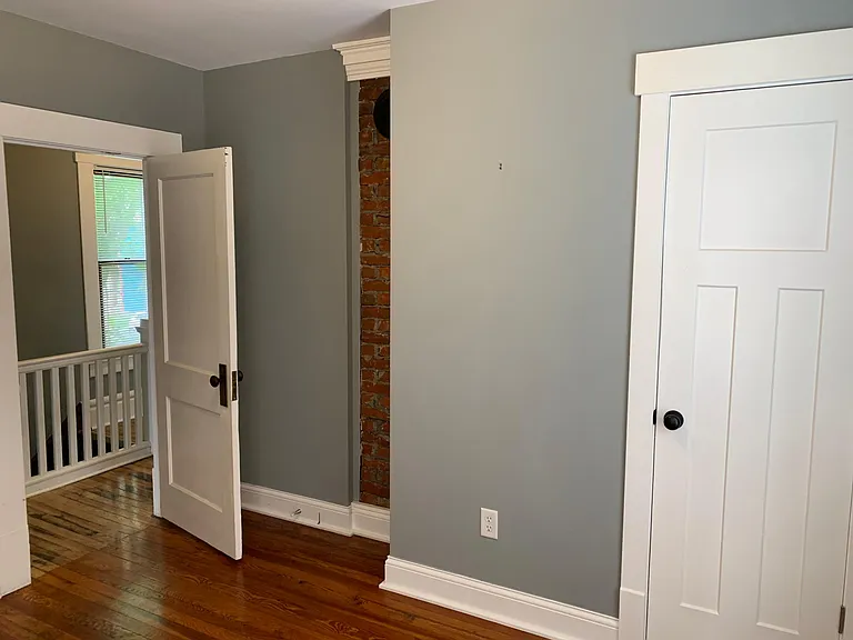 379 E Tompkins St — Photo 17