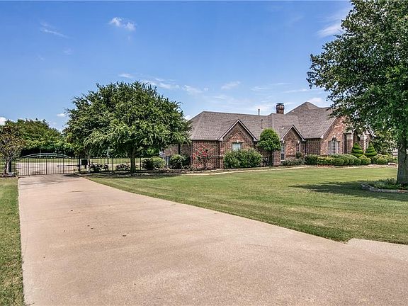 2nd image of 405 High Meadow Ln