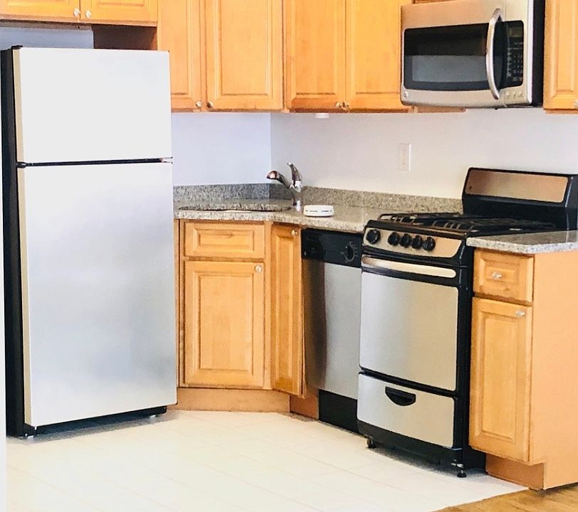 1st image of 69 W 55th St #5B1