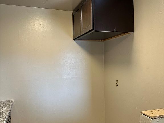 5th image of 901 J St