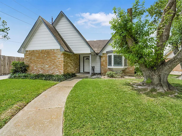 4138 Club Valley Dr — Photo 1