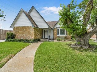 4138 Club Valley Dr, Houston, TX 77082