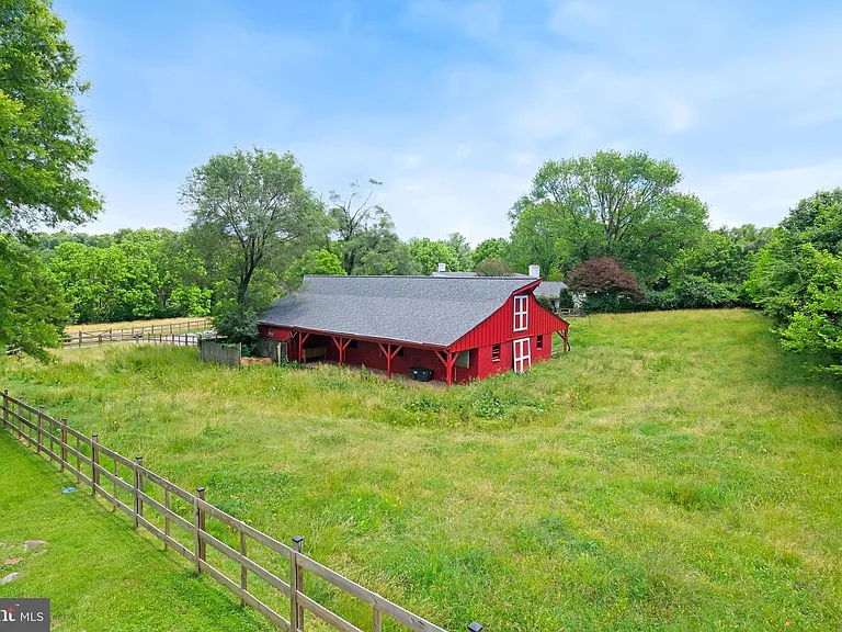 10600 Red Barn Ln #A — Photo 48